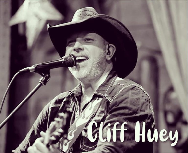 Cliff Huey performing at the 2022 Rocklin Community Festival